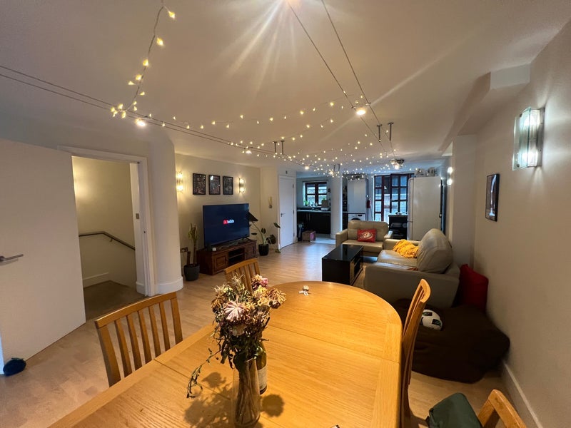 Room Eagle Works in Greater London