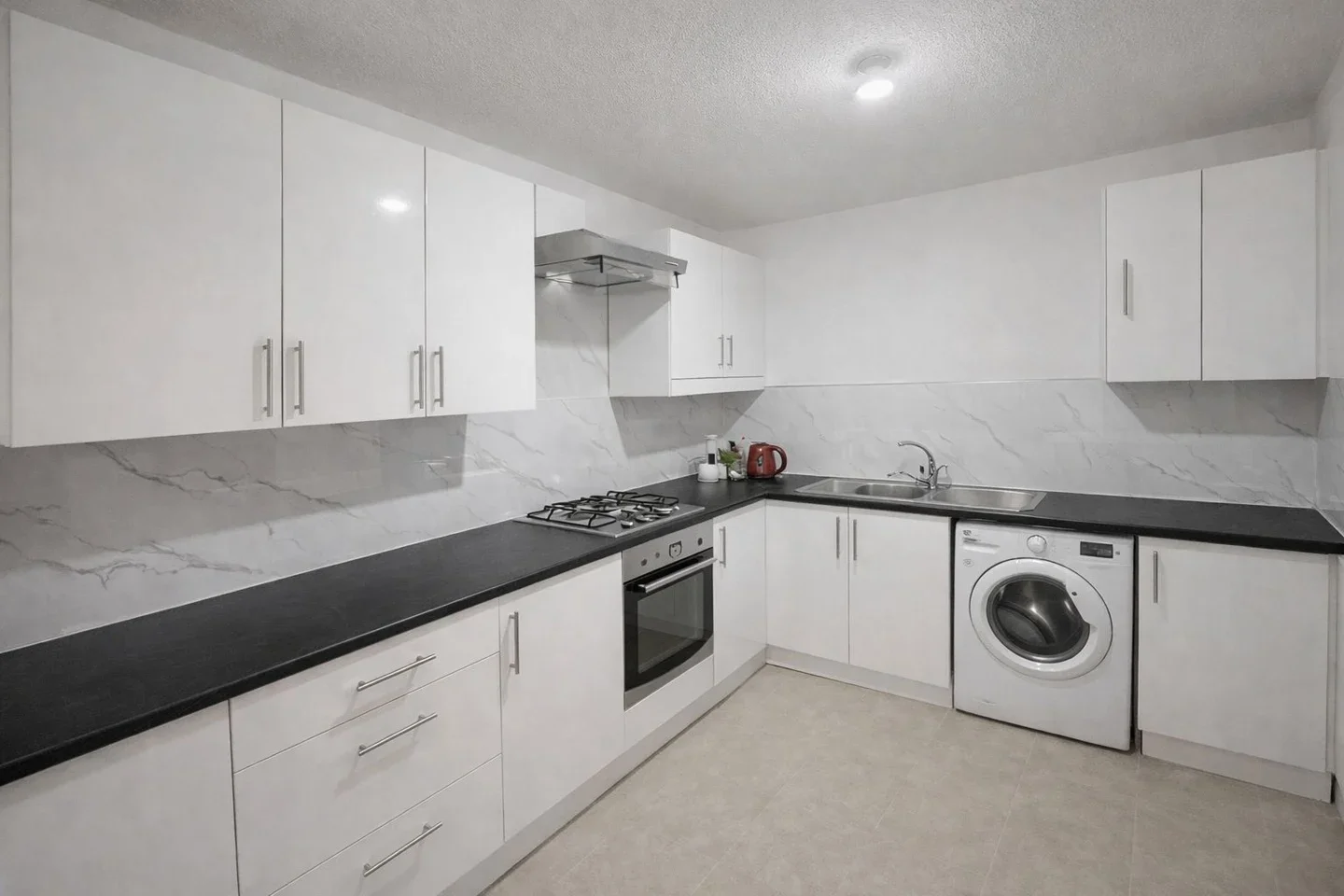 Room Stuart Crescent in Greater London