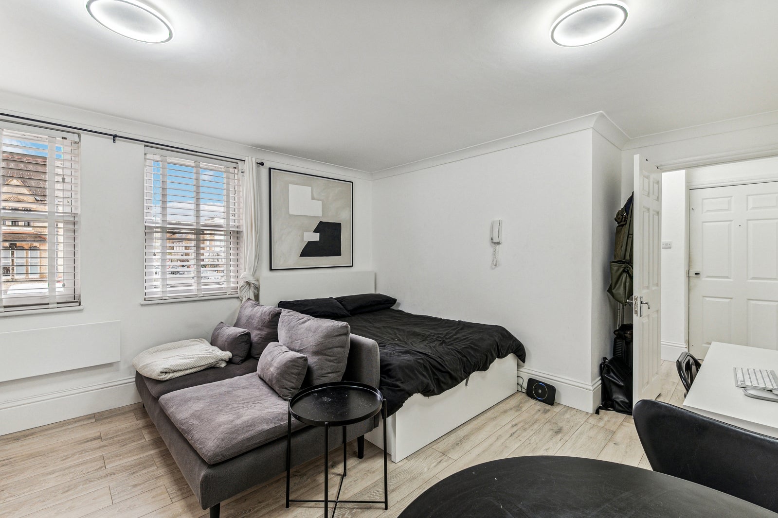 Flat East Hill in Greater London
