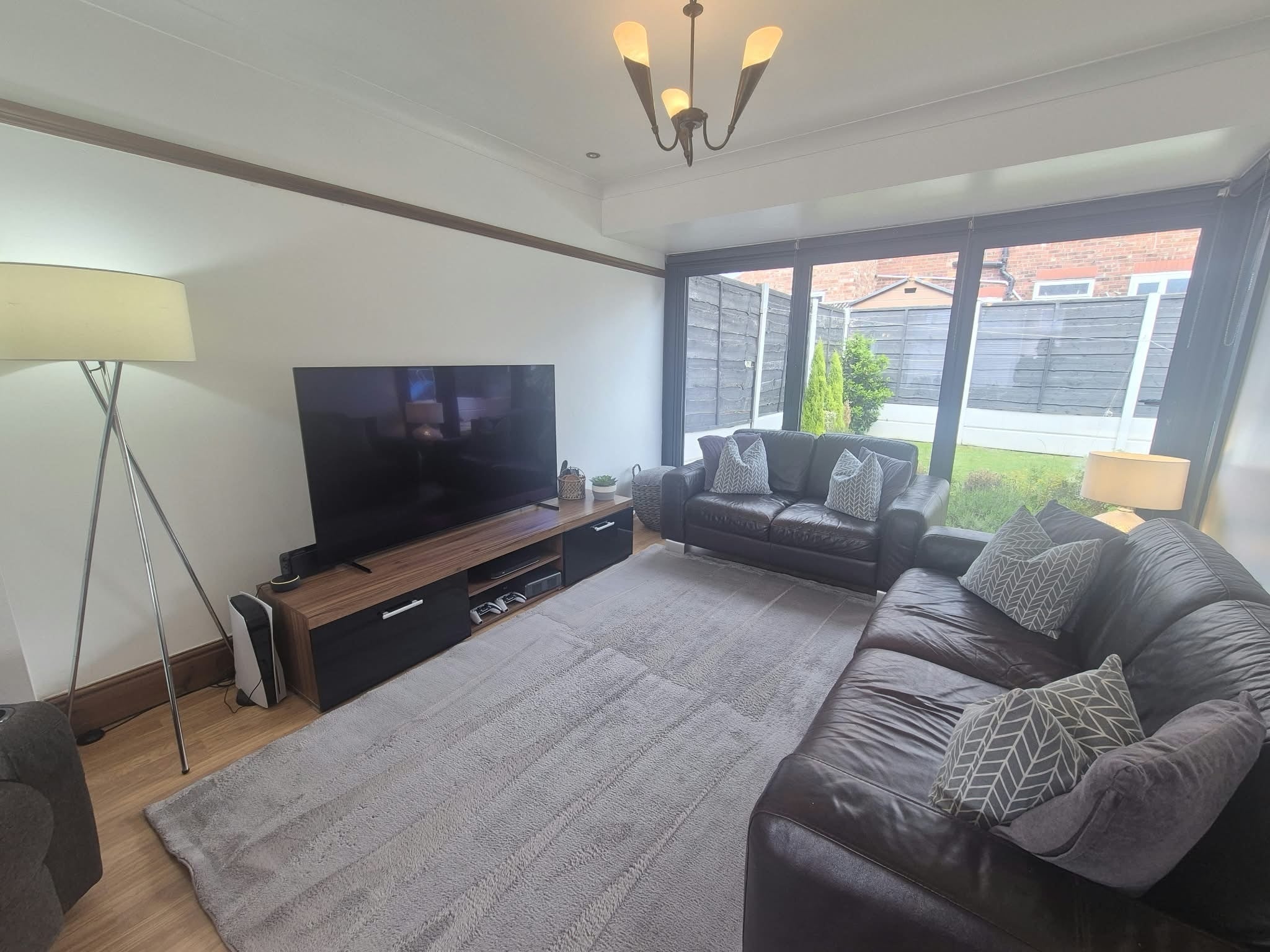 House Wilshaw Grove in Tameside