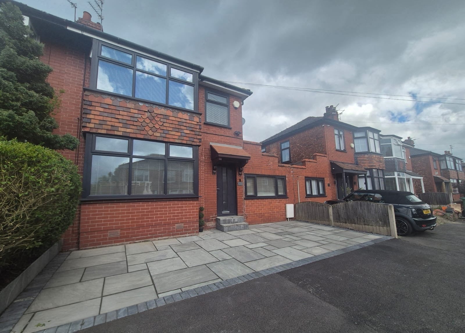 House Wilshaw Grove in Tameside