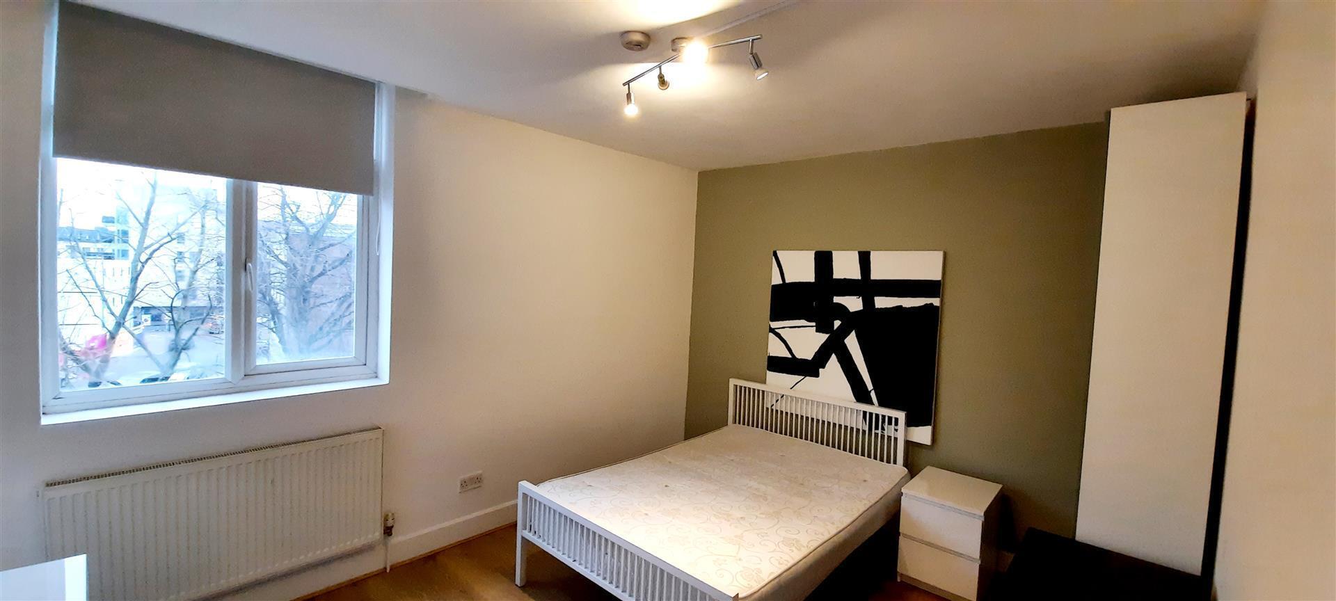 Flat Cambridge Road in Greater London