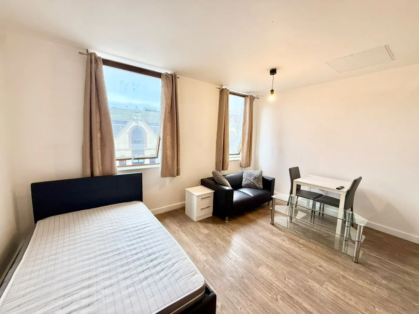 Flat Moorfields in Liverpool