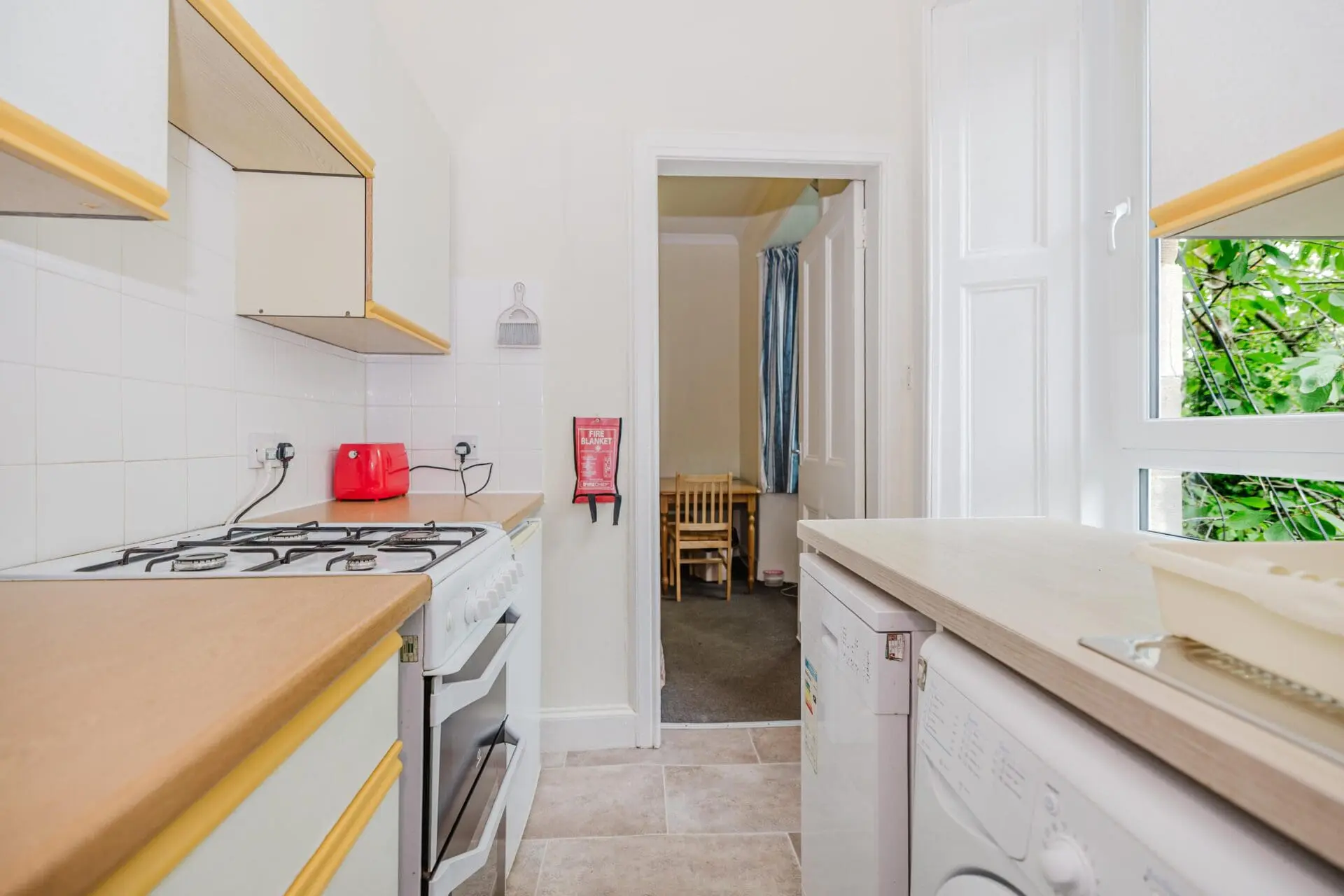 Flat Upper Grove Place in City of Edinburgh