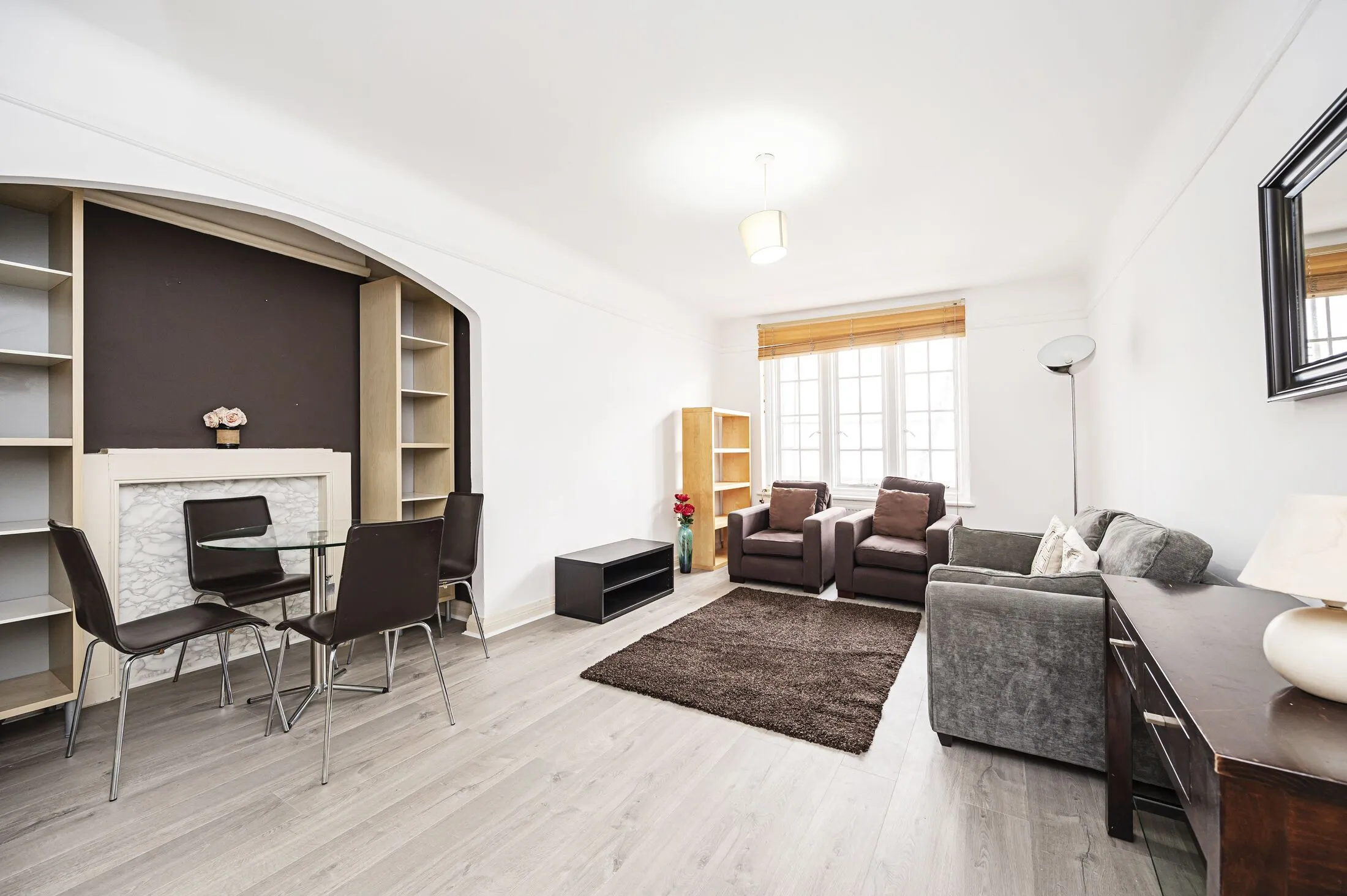 Flat Mortimer Place in Greater London