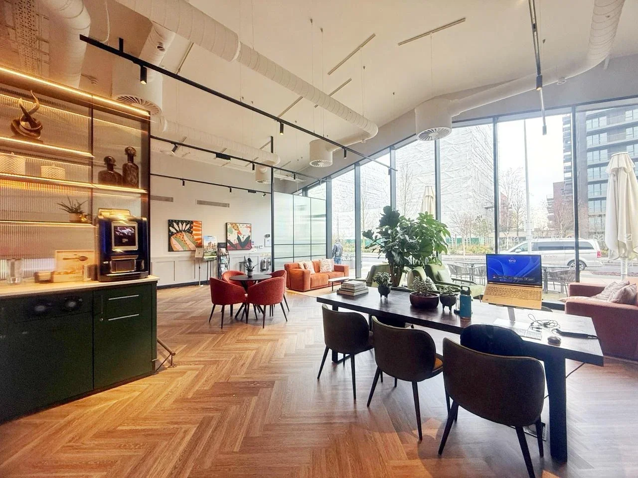 Flat Greenleaf Walk in Greater London