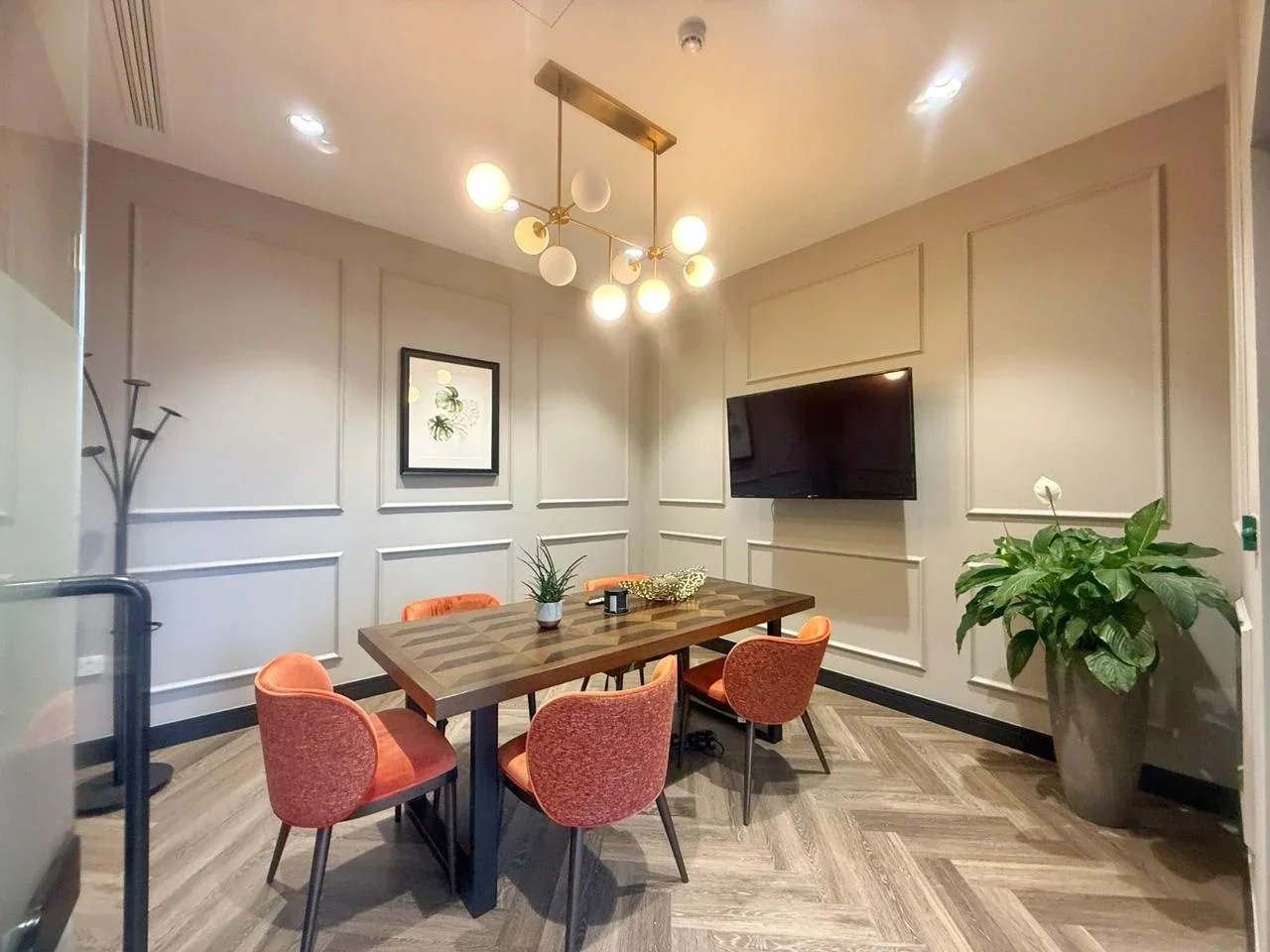 Flat Greenleaf Walk in Greater London