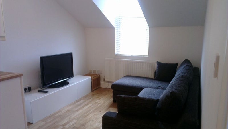 Flat Evesham Walk in Greater London