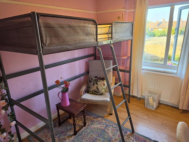 Room Old Oak Road in Greater London