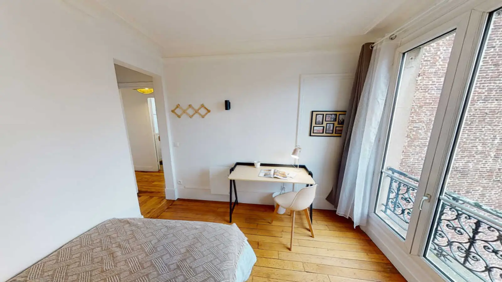 Flat Rue Damrémont in Paris