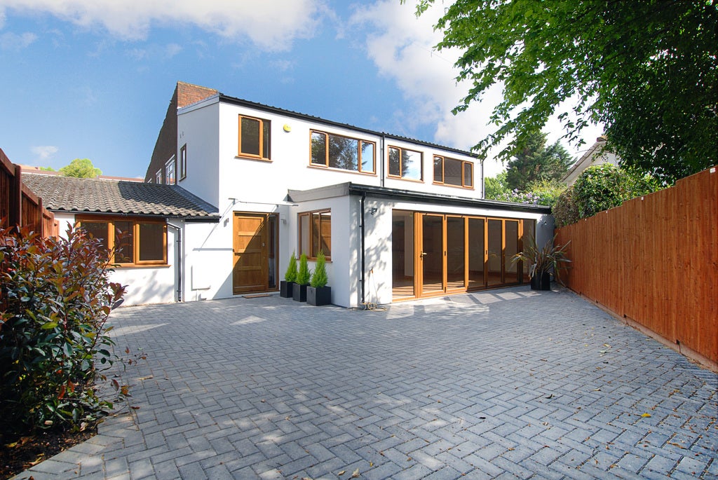 House Gonston Close in Greater London