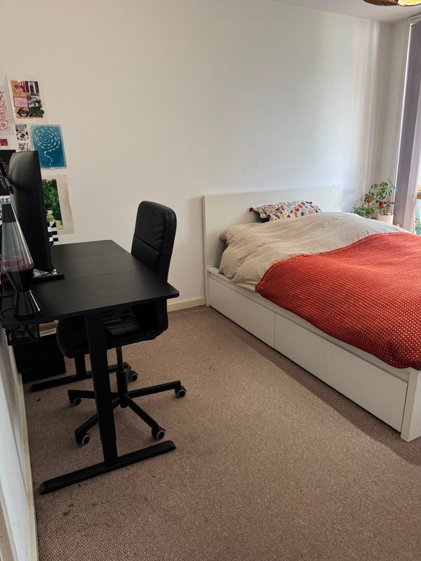 Room Southern Way in Greater London