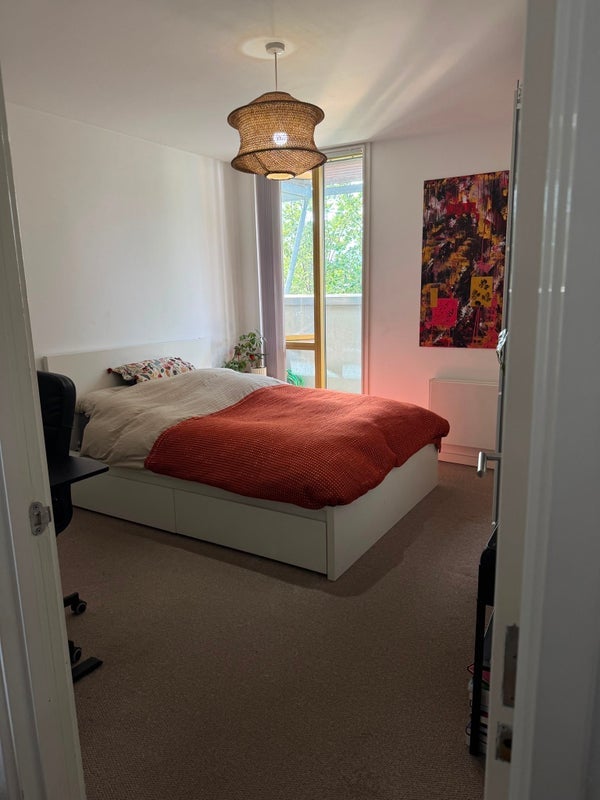 Room Southern Way in Greater London