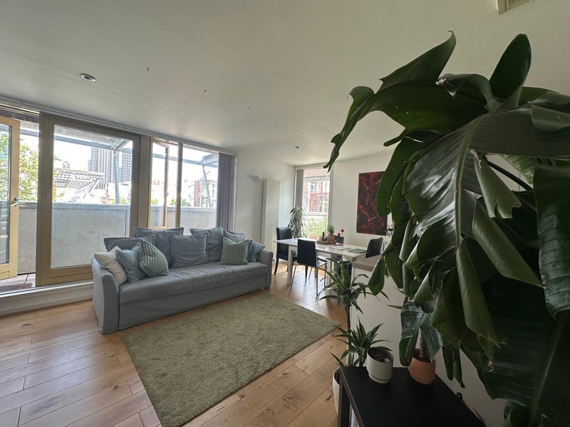 Room Southern Way in Greater London