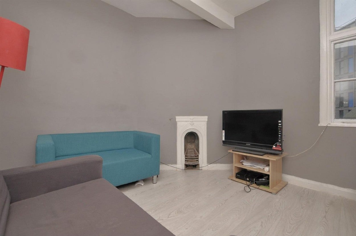 Flat Cumberland Street in Bristol