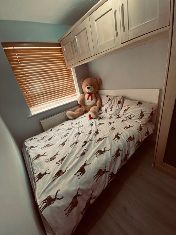 Room Torridge Road in Slough