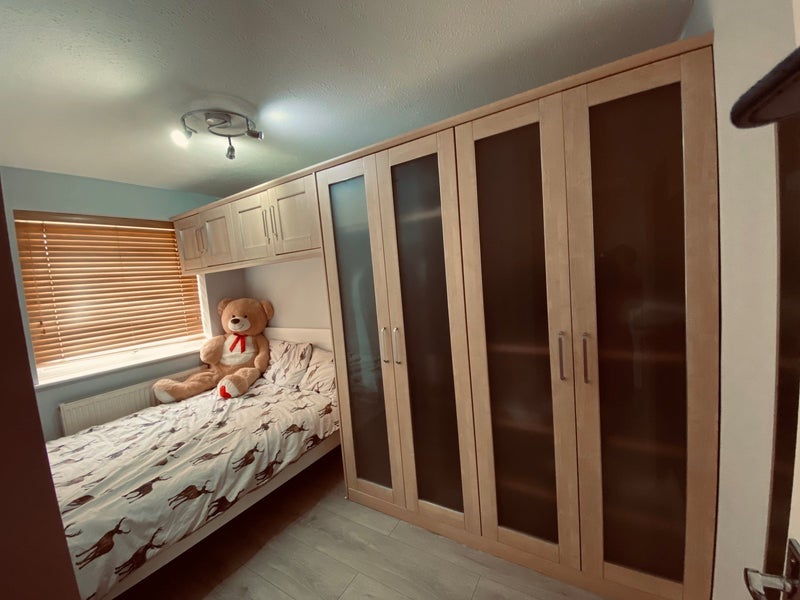 Room Torridge Road in Slough