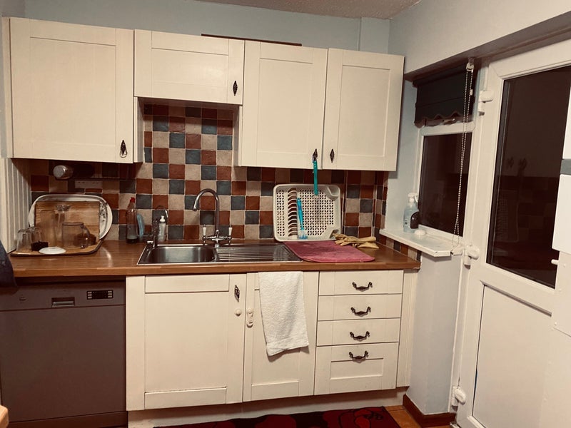 Room Torridge Road in Slough