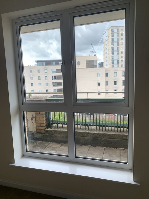 Flat Adventurers Quay in Cardiff