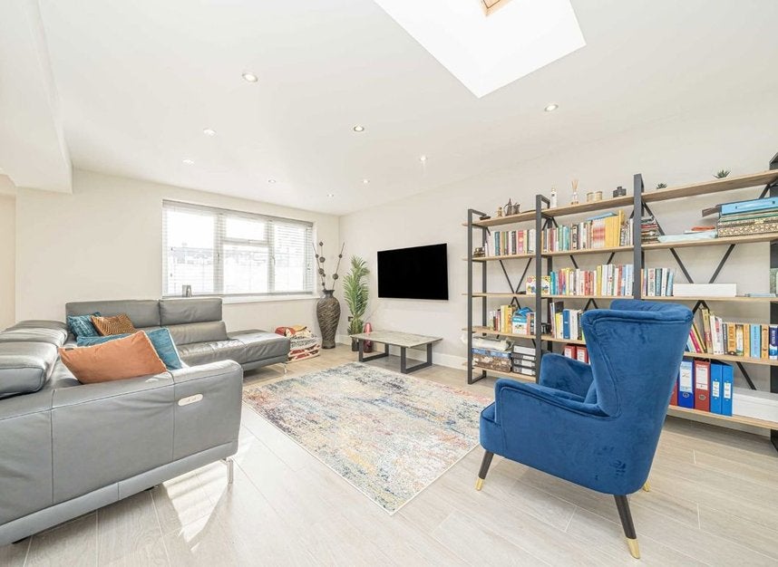 House Overton Close in Greater London