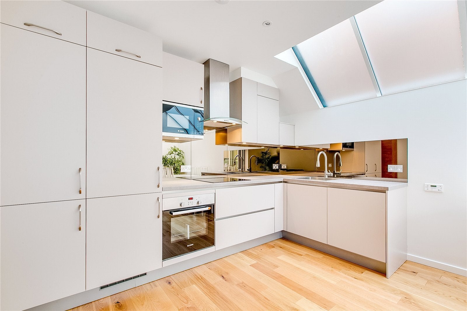 Flat Bronsart Road in Greater London