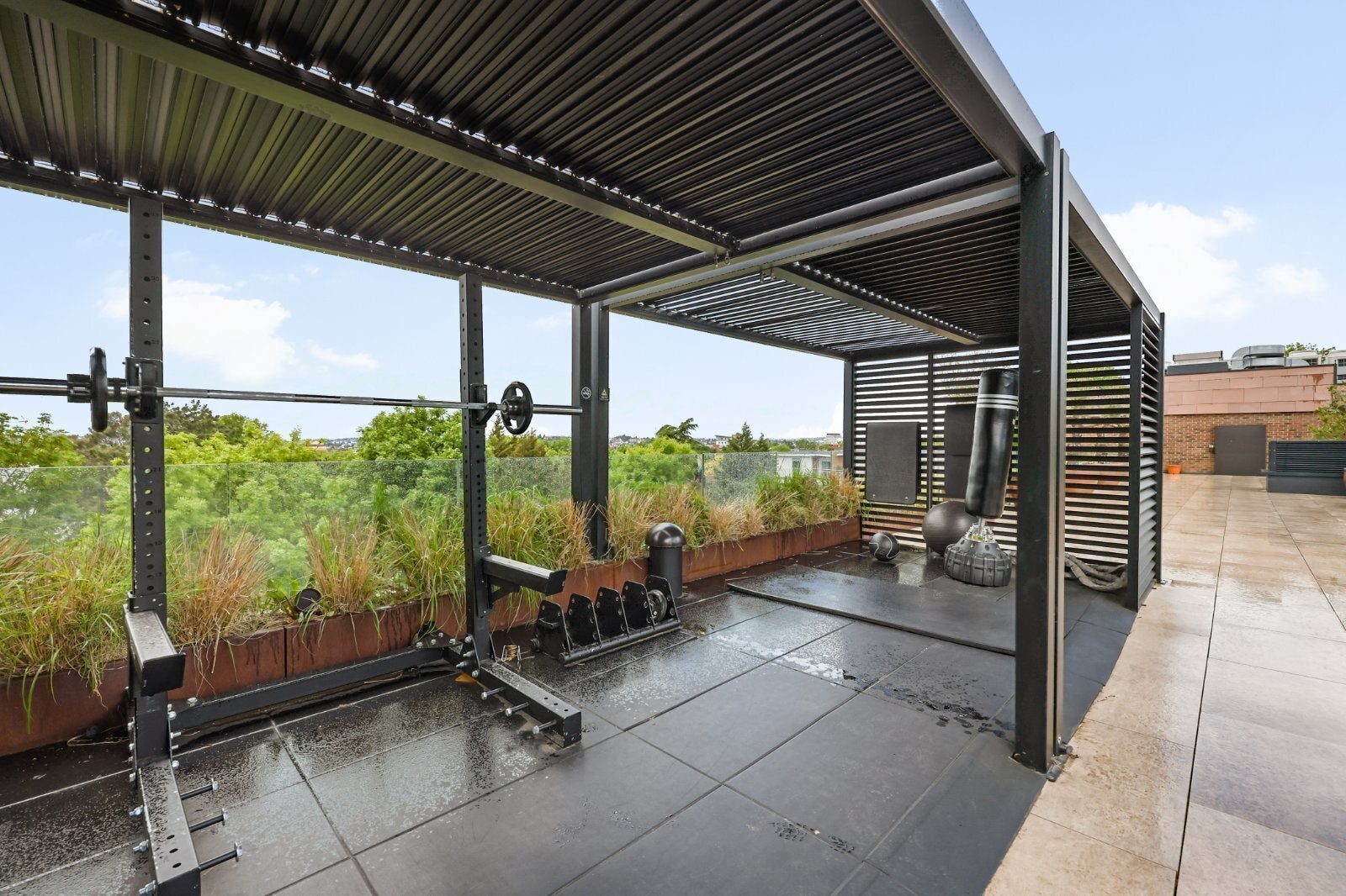 Flat Willesden Lane in Greater London