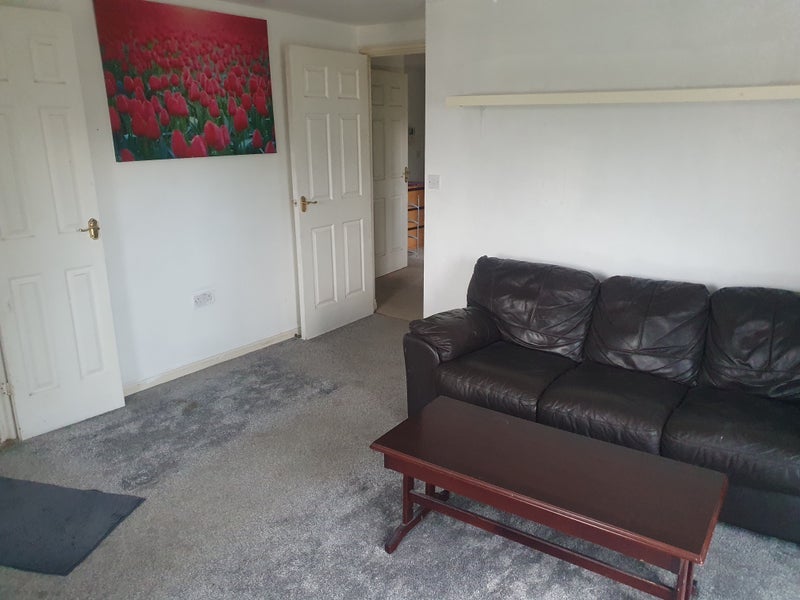 Flat Northcote Avenue in Manchester