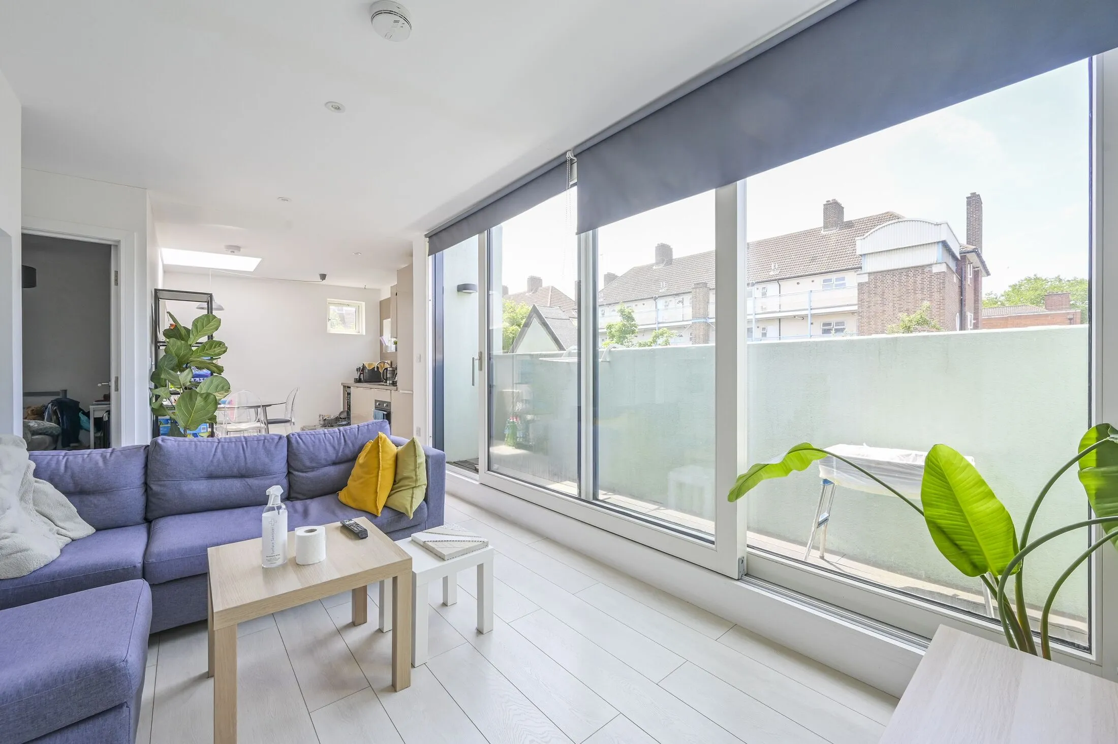 Flat Beccles Street in Greater London