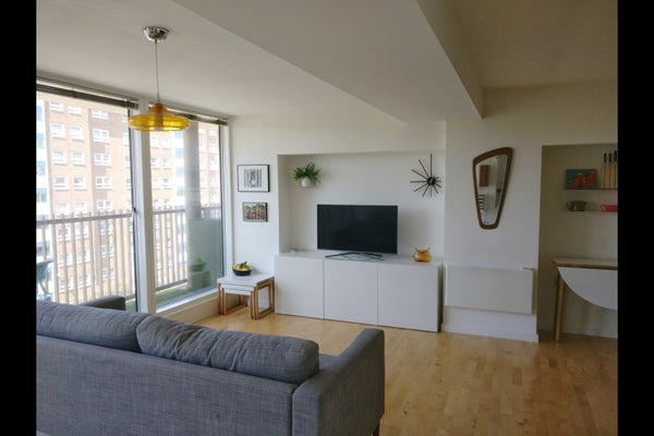Flat Saxton Lane in Leeds