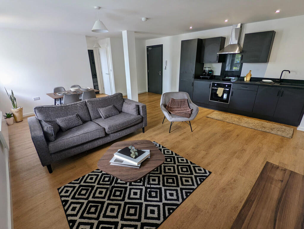 Flat Granville Close in Greater London