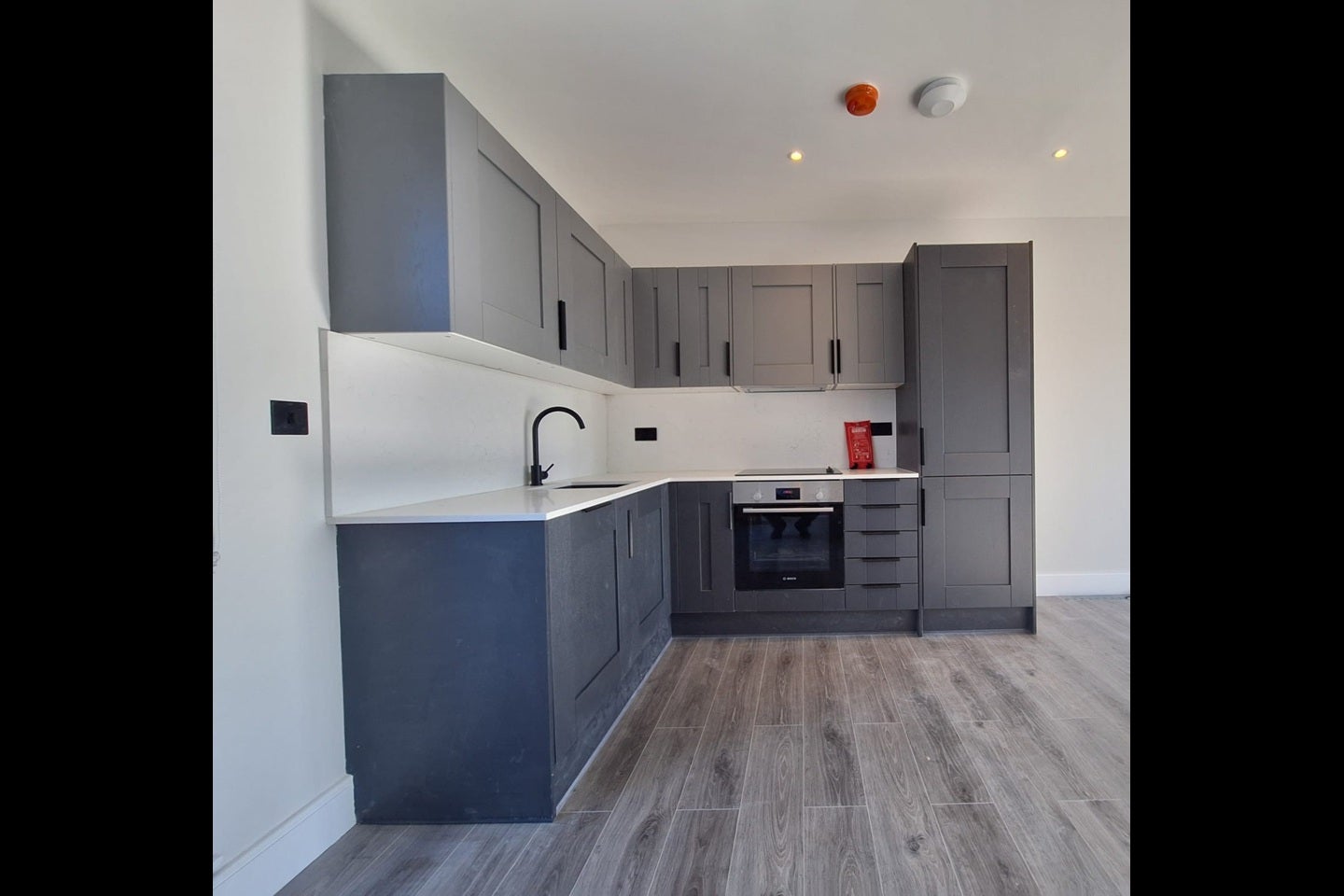 Flat Serbin Close in Greater London