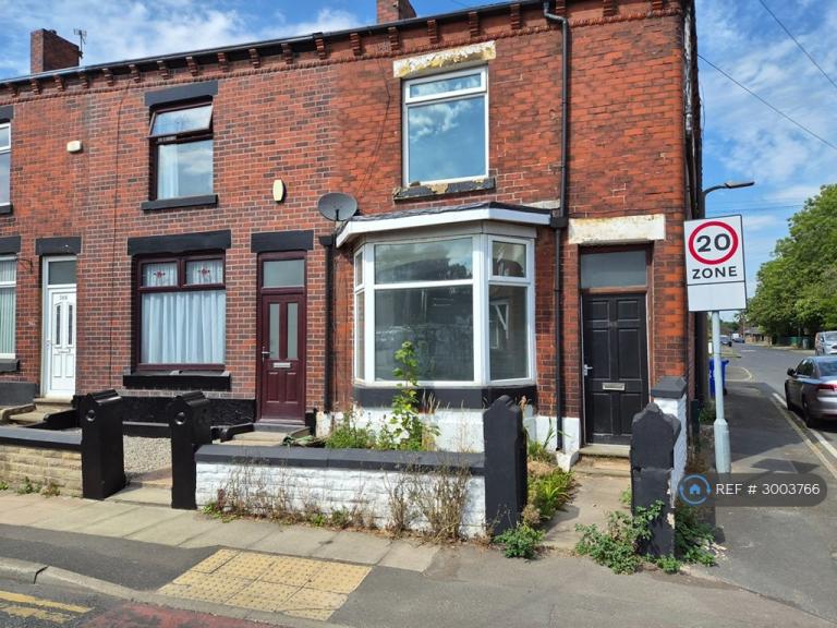 House Bolton Road in Radcliffe