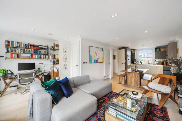 Flat Warwick Way in City of Westminster