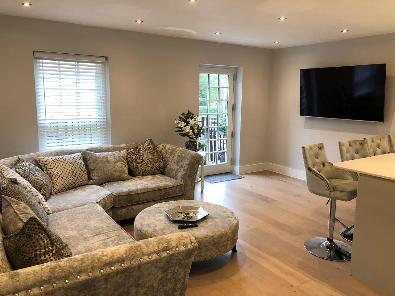 Flat Primrose Hill in Brentwood