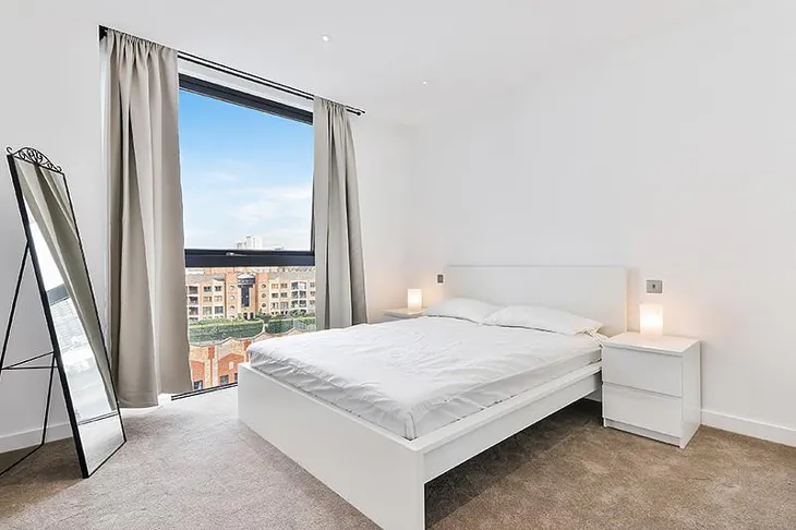 Flat Canter Way in Greater London