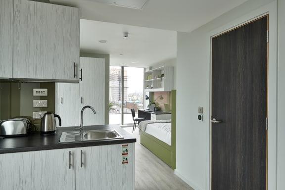 Room Long Street in Greater London
