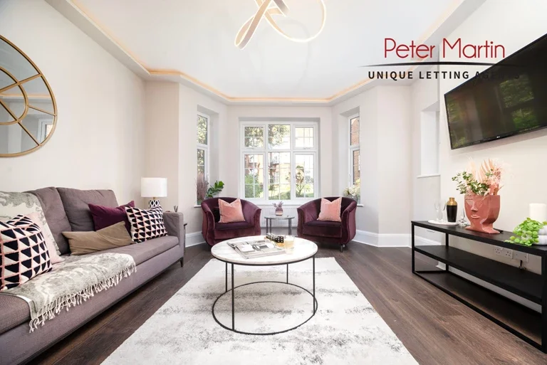 Flat Portsdown Mews in Greater London
