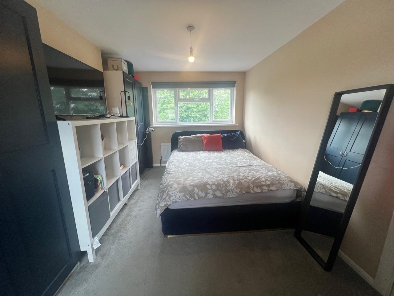 House Brow Crescent in Greater London