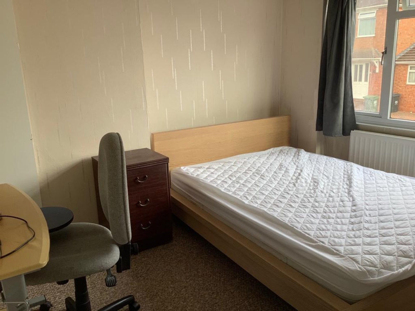 Room Solitaire Avenue in Worcester
