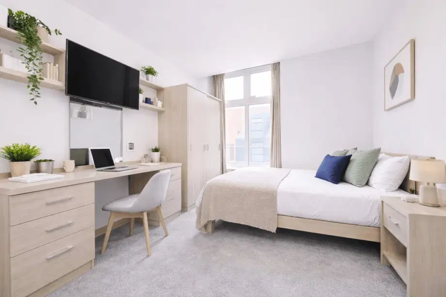 Flat Hertford Square in Coventry