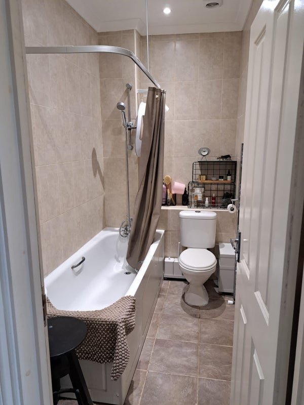 Flat Thane Villas in Greater London