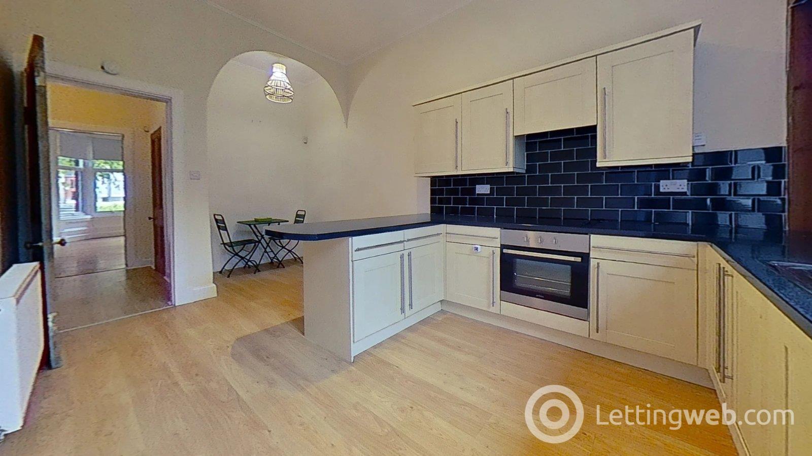 Flat Novar Drive in Glasgow