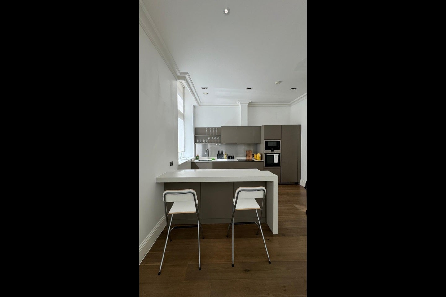 Flat Bridle Mews in Greater London