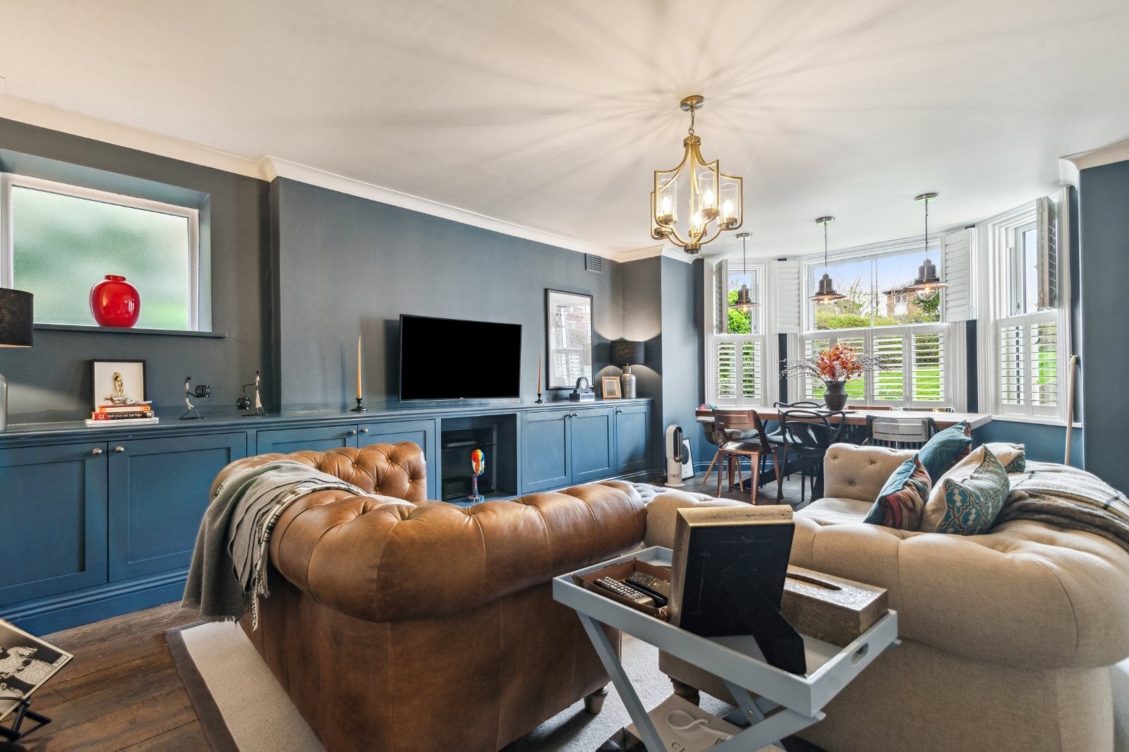 Flat Upper Richmond Road in Greater London