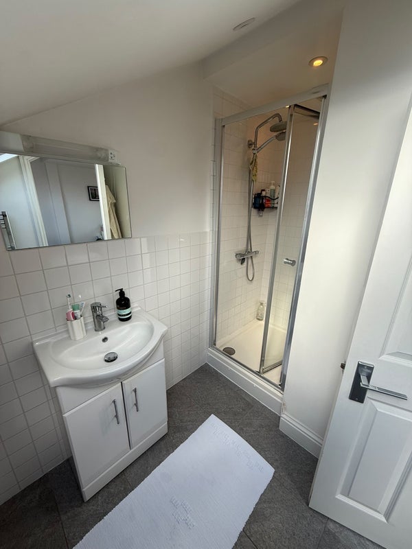 Flat Digby Crescent in Greater London