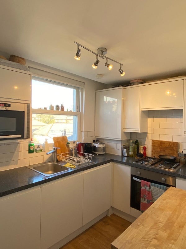 Flat Digby Crescent in Greater London