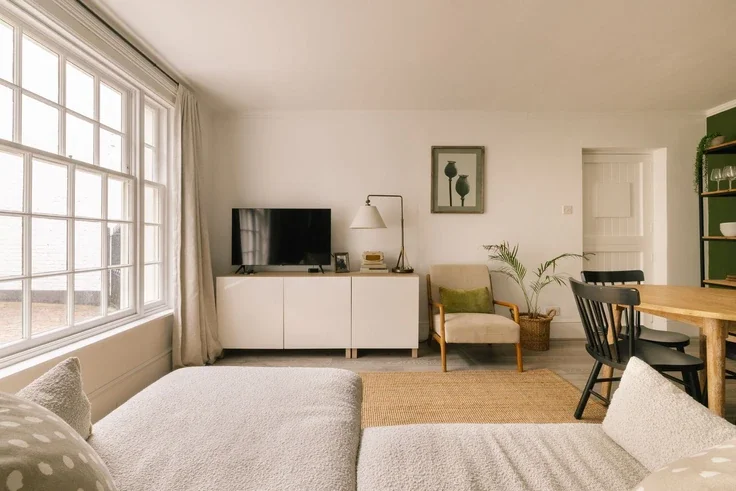 House Montagu Mews North in City of Westminster