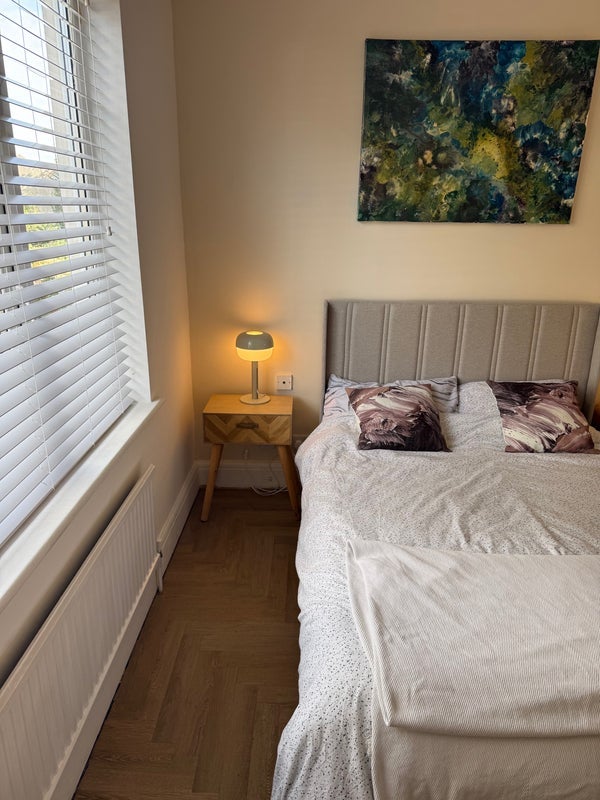 Room Cedar Road in Greater London