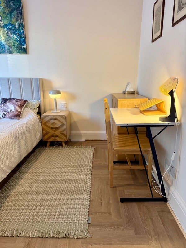 Room Cedar Road in Greater London