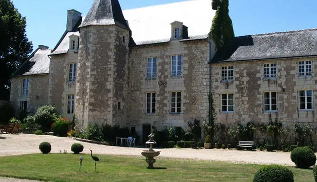 Room Rue de Grigny in Chinon